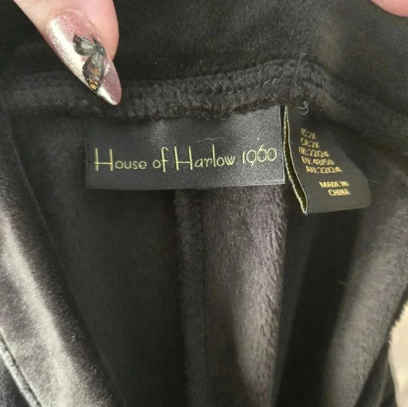 Women velour black casual yoga travel gym joggers - Picture 3 of 12